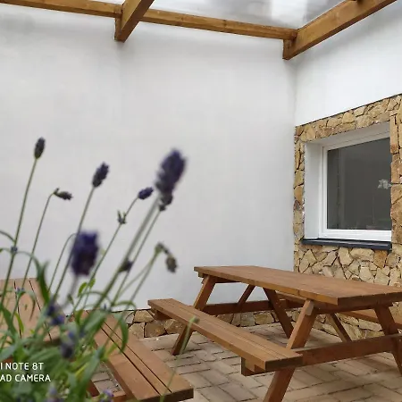 Guest house Levandule A Palava 3*