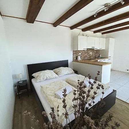 Levandule A Palava Guest house